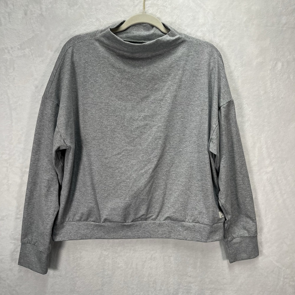 Vuori Gray Funnel Neck Sweatshirt Womens Large Cozy Athleisure